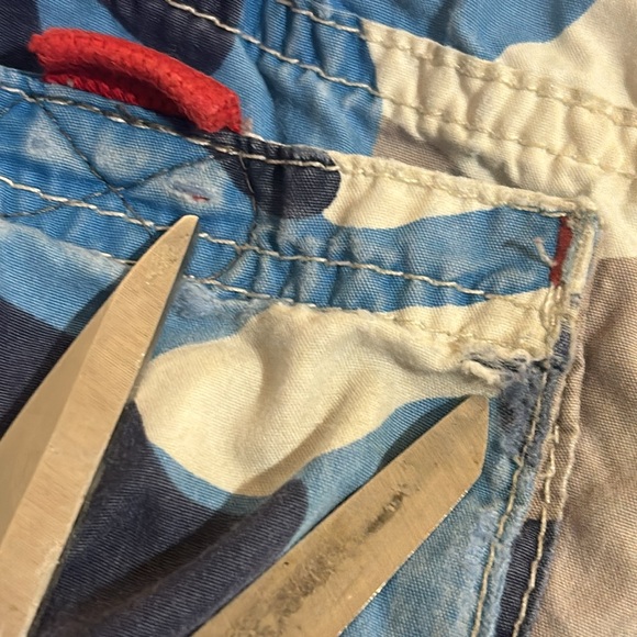 3 Mini Boden Boys Size 6 Camo Shorts ~ Play! - Picture 5 of 16